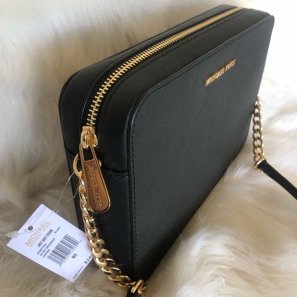 Beautiful Mk Crossbody - Picture 2 of 6